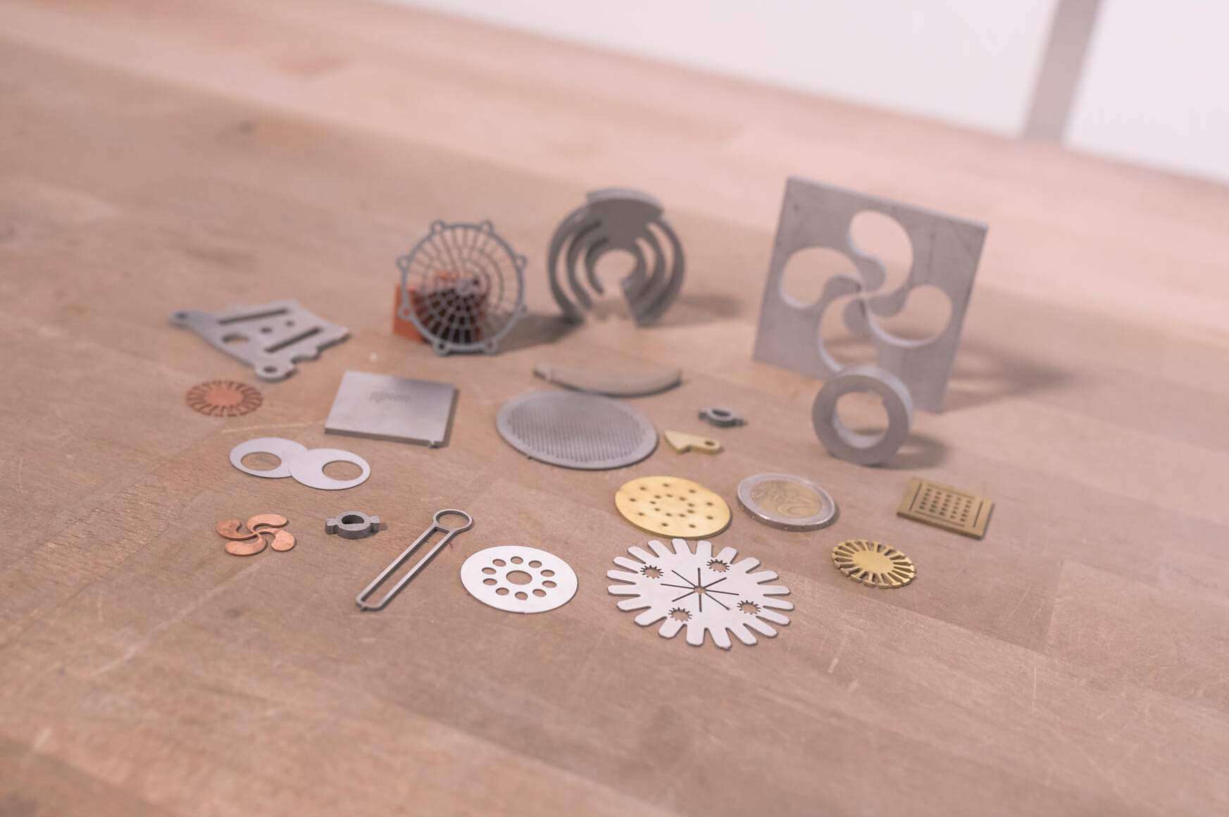 Micro waterjet cutting 3 pieza Microcorte por chorro de agua